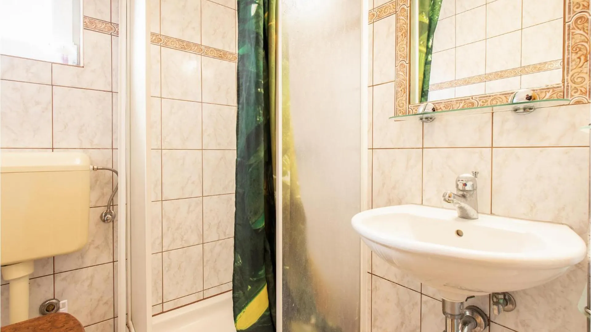 Beautiful Apartment In Nin With Wi-Fi